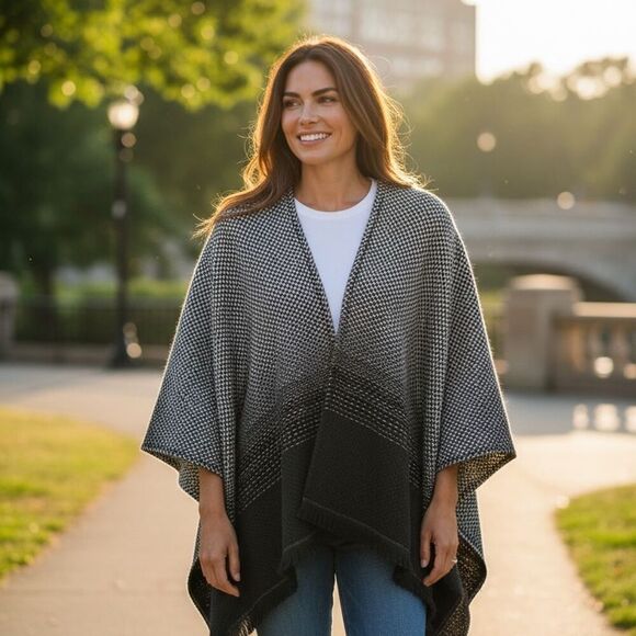 Banana Republic Factory Sweaters - Banana Republic Women's Houndstooth Poncho Sweater Black & White